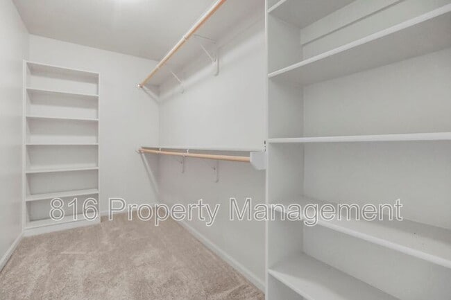 Building Photo - 701 Tomahawk Ct