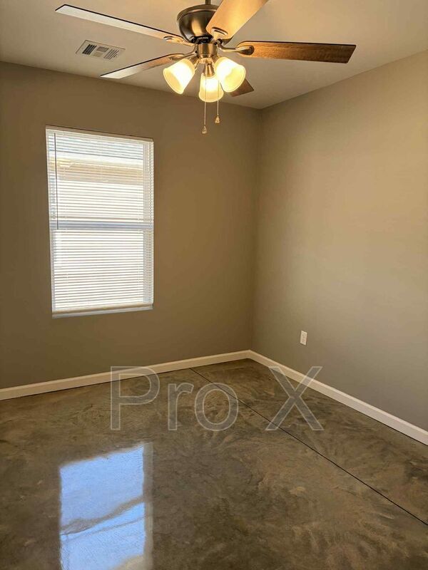 Building Photo - 321-323 S. 4th St