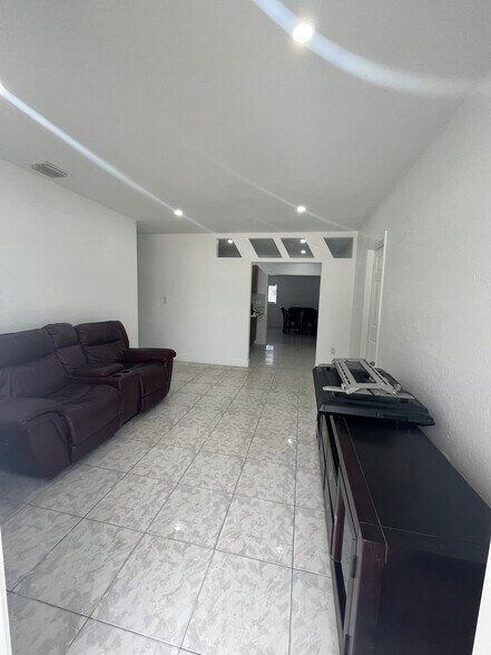 Building Photo - 15630 SW 299th St
