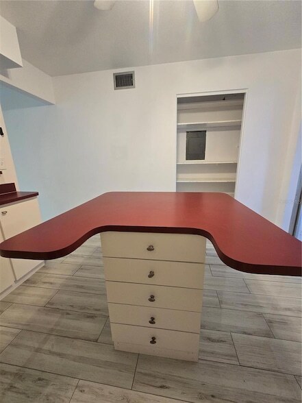 Building Photo - 211 Pasadena Ave N