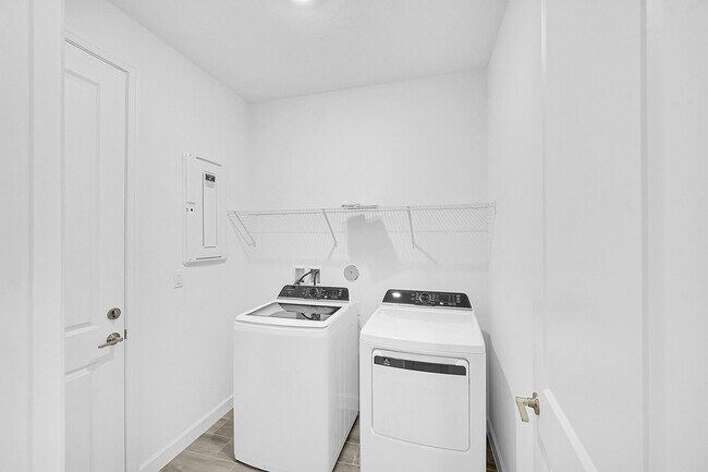 Building Photo - 3581 Angler Dr