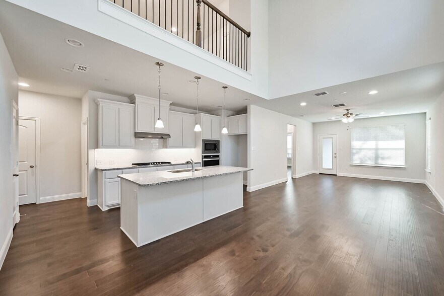 Building Photo - 4248 Mingo Dr