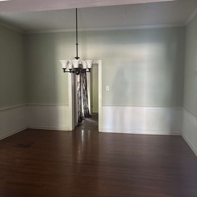 Building Photo - 141 Alumni Ave