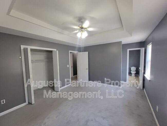 Building Photo - 1846 S Barton Dr