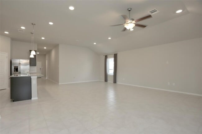 Building Photo - 2123 Santa Ana Wy