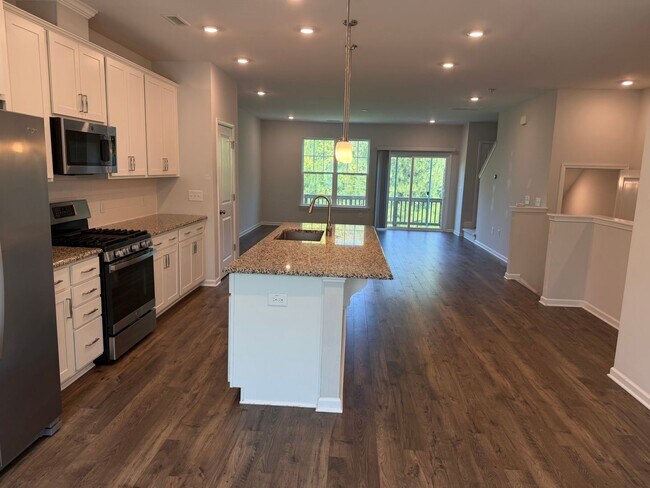 Building Photo - 1227 Commack Dr