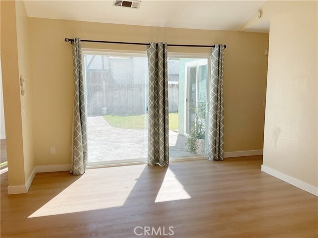 Building Photo - 5380 Dunlop Dr