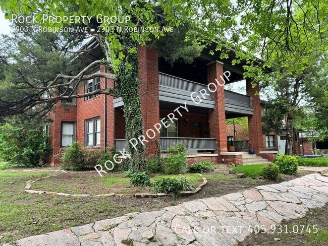 Primary Photo - 2903 N Robinson Ave