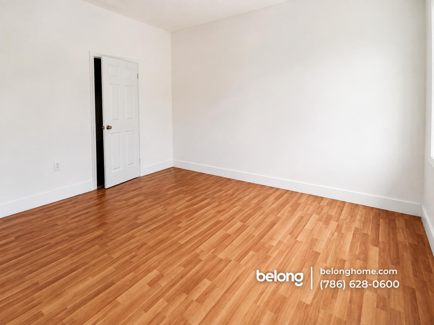Building Photo - 8833 NW 107 Ct