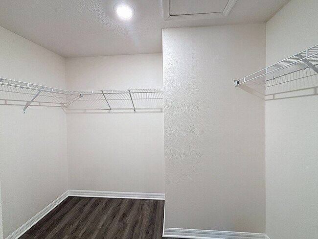 Building Photo - 5426 Companion Ln