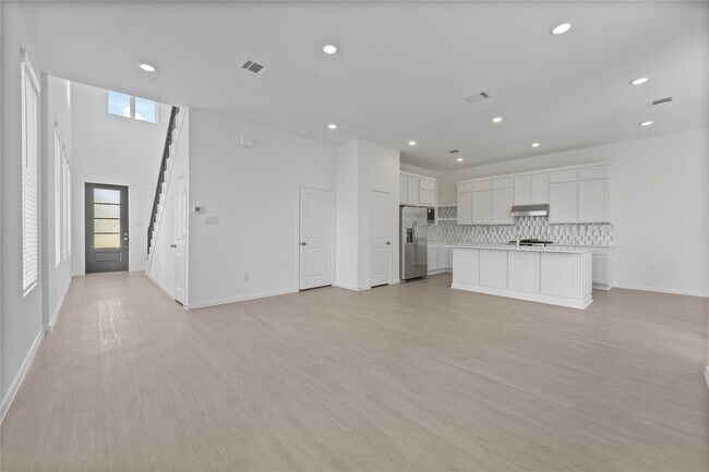 Building Photo - 6415 Laguna Terra Dr