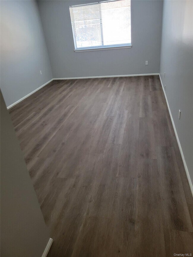 Building Photo - 97-127 High Barney Rd