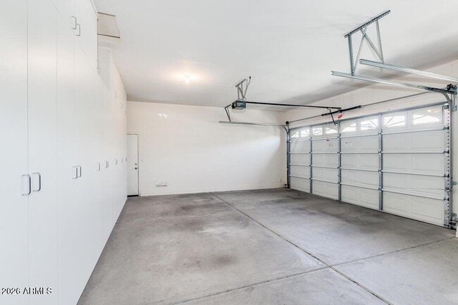 Building Photo - 5235 E Herrera Dr