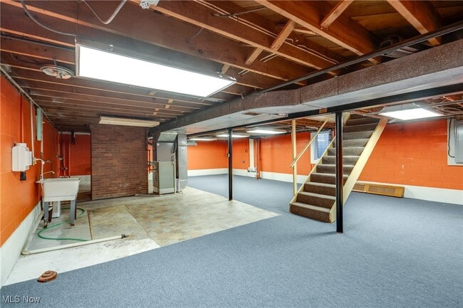 Building Photo - 4017 Bellaire Ln