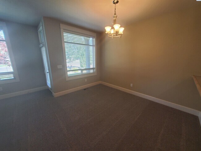 Building Photo - Columbia Point condo for rent