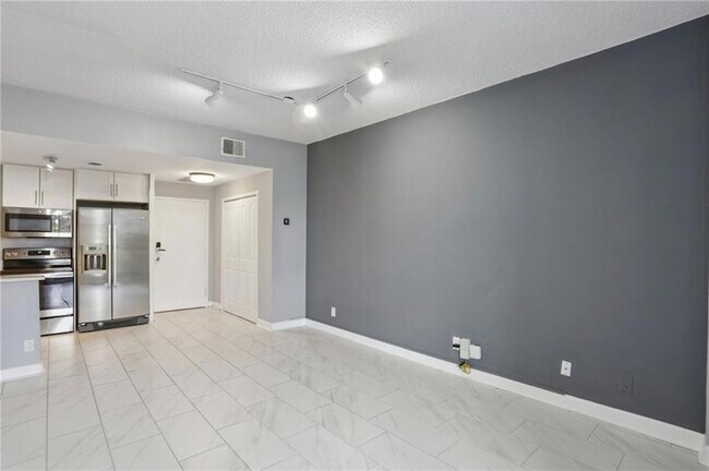 Building Photo - 3060 Pharr Ct N Northwest