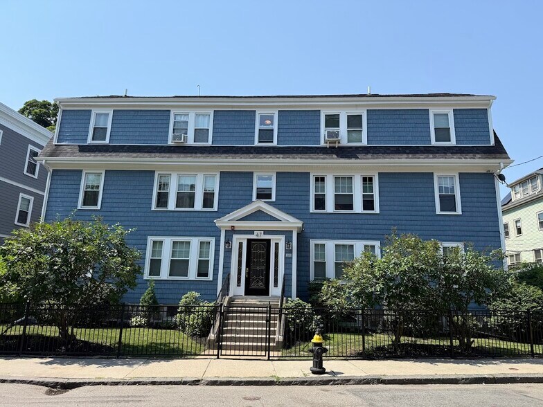Building Photo - 47 Seaverns Ave