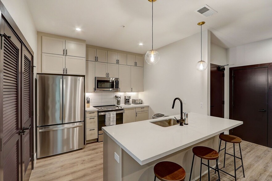 Interior Photo - Cypress on Vine