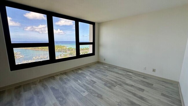 Building Photo - 1600 Ala Moana Blvd