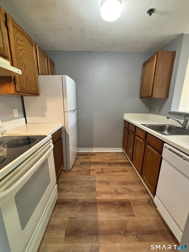 Building Photo - 432 Judd Square