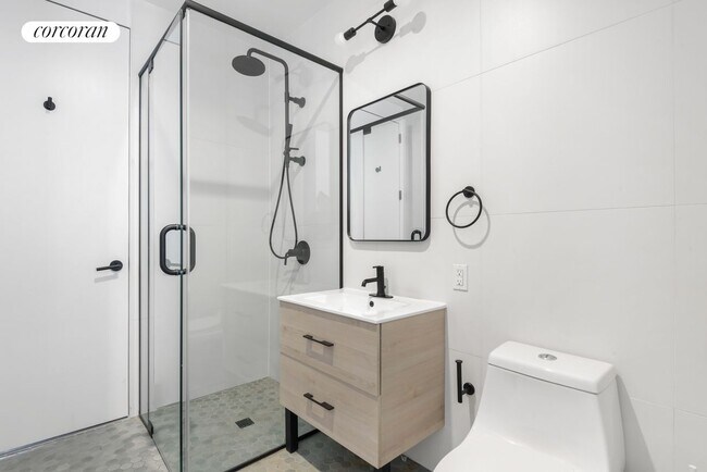 Building Photo - 202 N 10th St