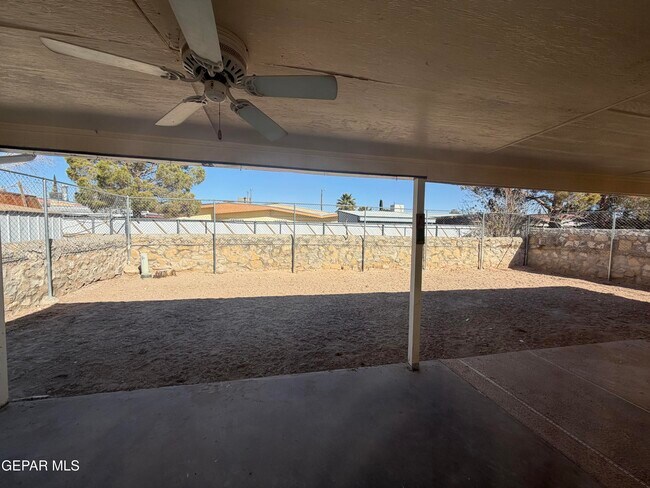 Building Photo - 2243 Seagull Dr