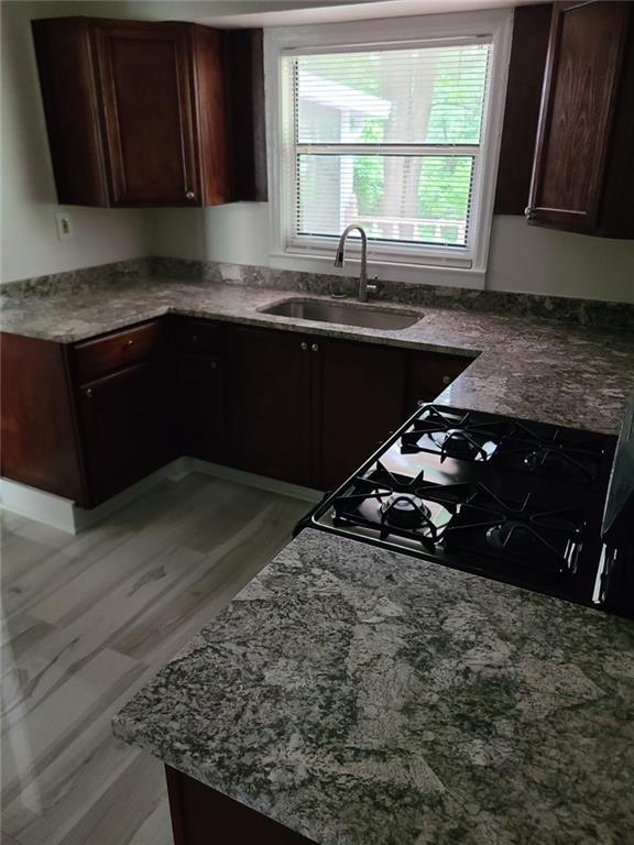 Building Photo - 1940 Meadow Ln