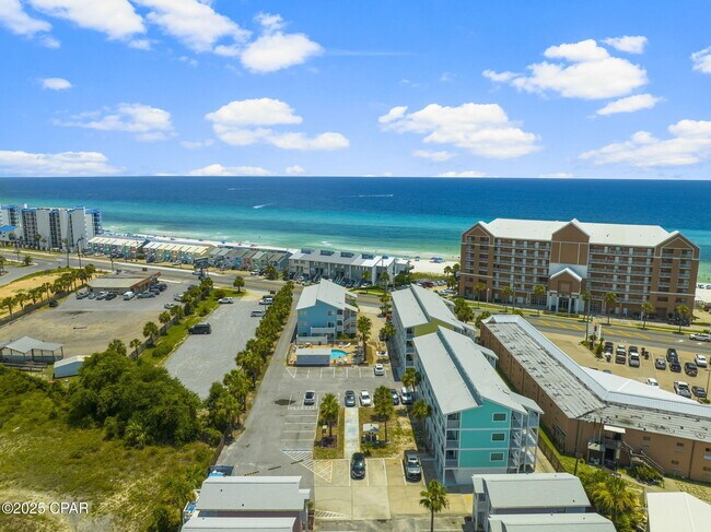 Building Photo - 17214 Front Beach Rd
