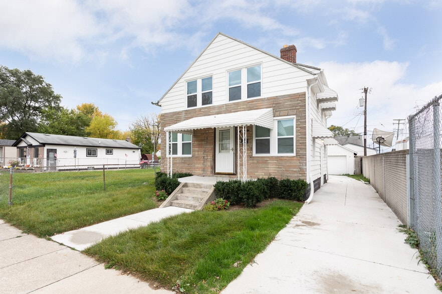 Primary Photo - 36 E Kalama Ave