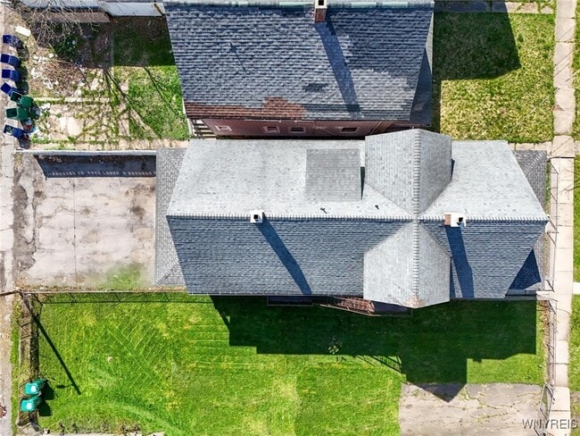 Building Photo - 1953 Falls St