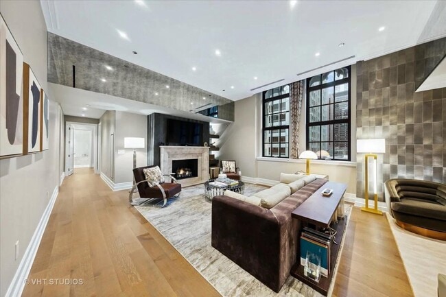 Building Photo - 435 N Michigan Ave
