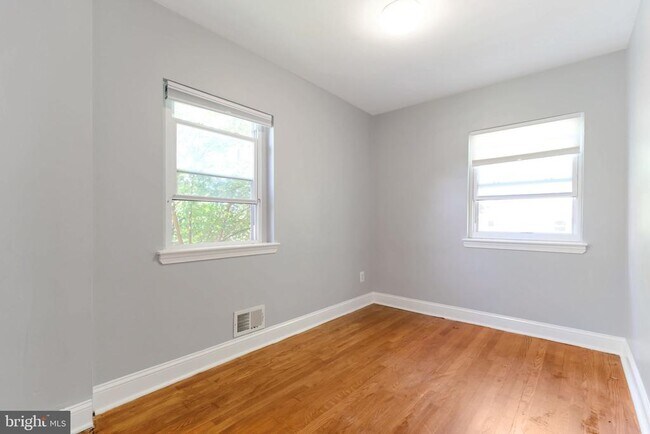 Building Photo - 2600 Arvin St