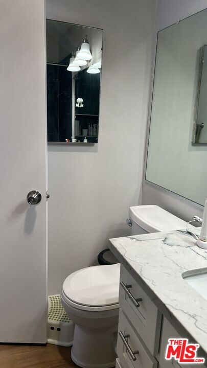 Building Photo - 557 E Verdugo Ave