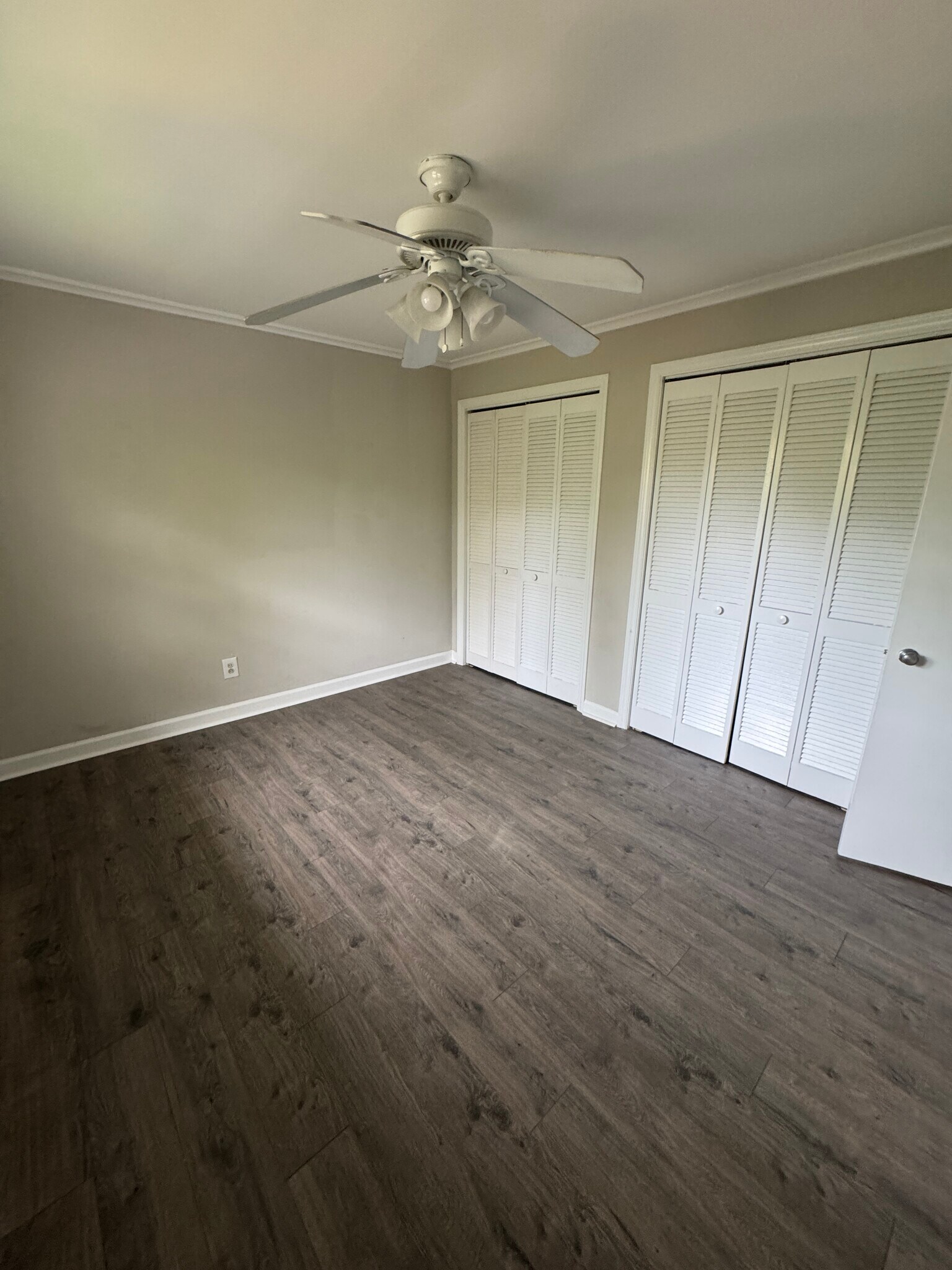 Building Photo - 701 Daniels St