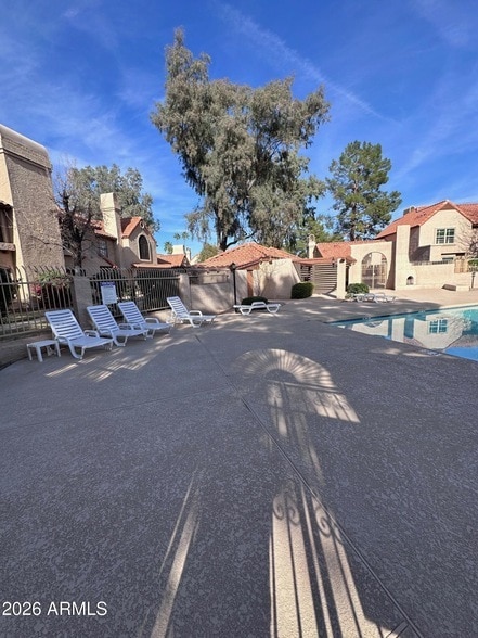 Building Photo - 4901 E Kelton Ln