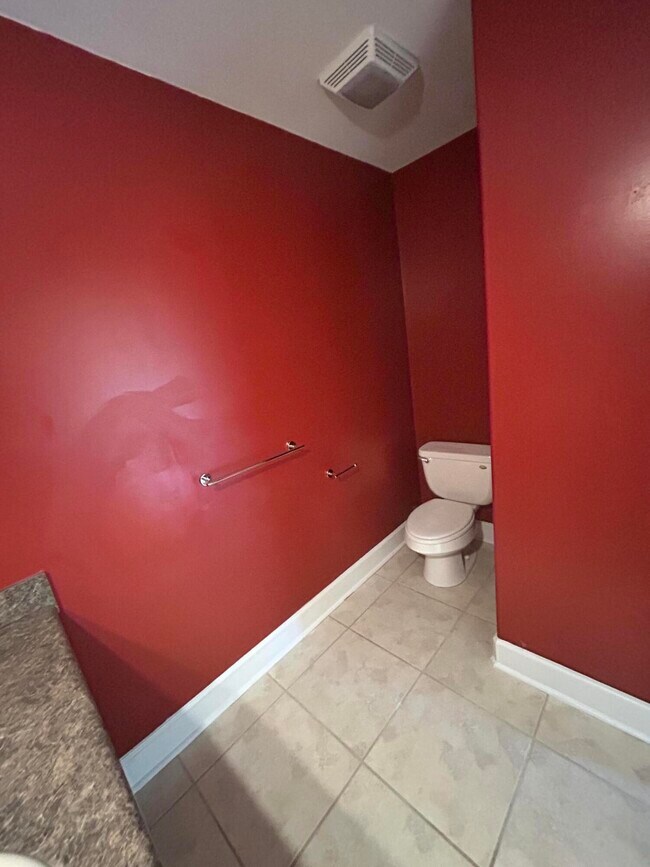 Building Photo - 70 Cypress Ln