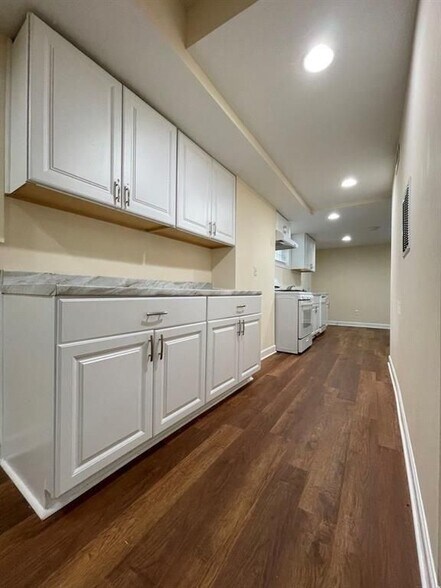 Building Photo - 2106 Pawnee Dr SE