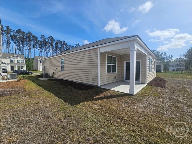 Building Photo - 145 Kraft Kove