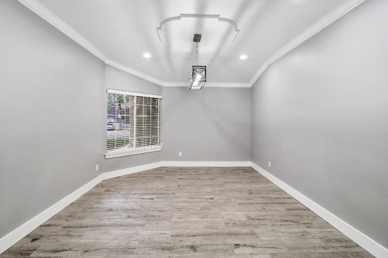 Building Photo - 3451 Woodbury Dr