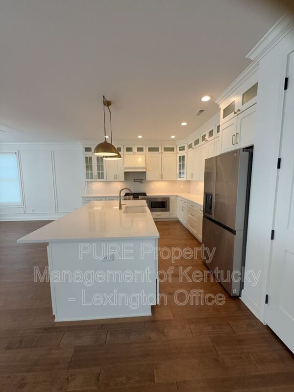 Building Photo - 1089 Squirrel Nest Ln