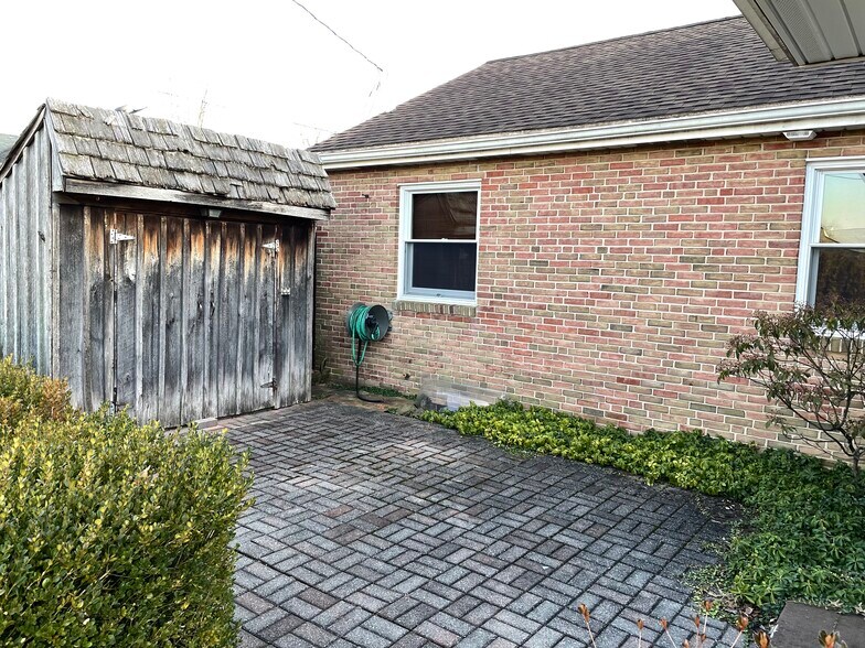 Building Photo - 3216 Batesfield Rd