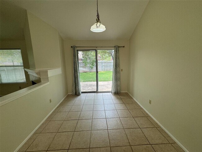 Building Photo - 8507 Bobcat Dr