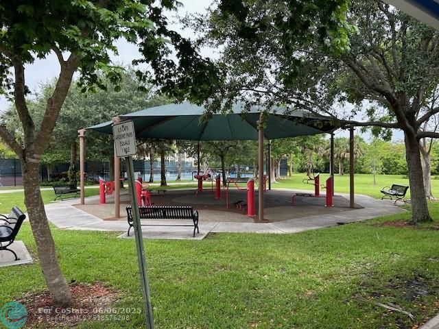 Building Photo - 3600 Oaks Clubhouse Dr