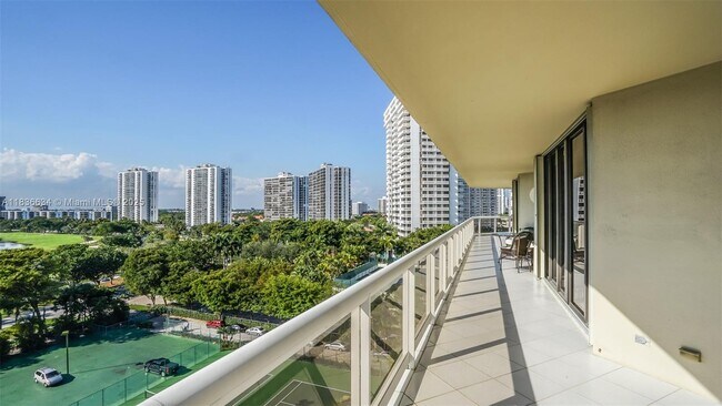 Building Photo - 20191 E Country Club Dr