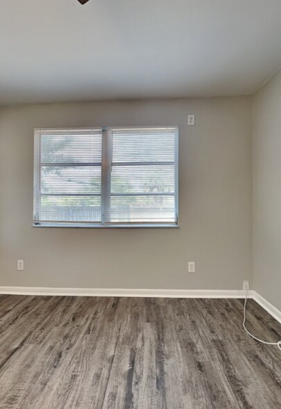 Building Photo - 1515 Levern St