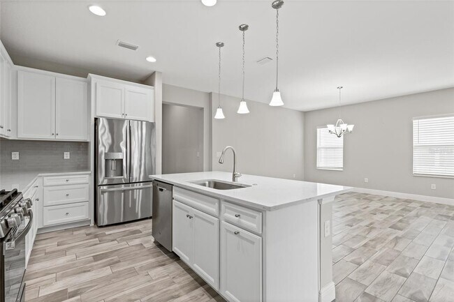 Building Photo - 5607 Limelight Dr