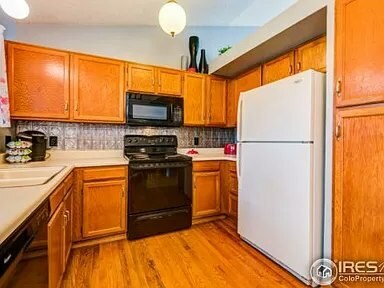 Building Photo - 4201 Goldenridge Way
