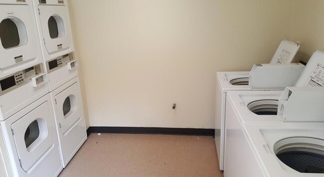 Laundry on site - 745 Watson Canyon Ct