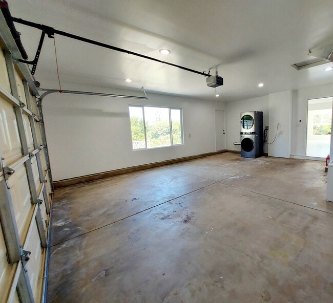 Building Photo - 1763 Jamacha Rd