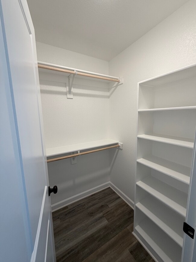 Building Photo - 83 SE 351st Rd